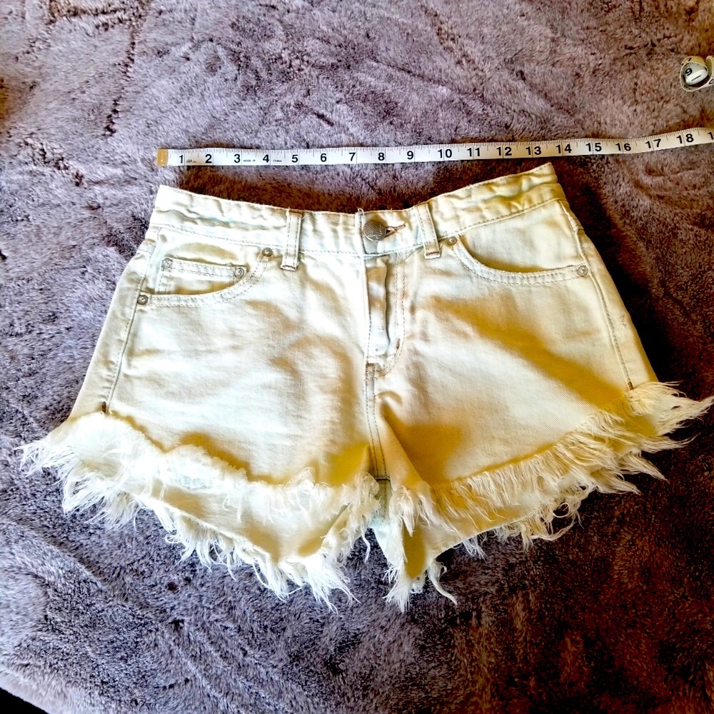 Free people Raw edge shorts size 25